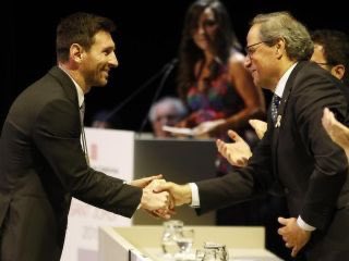 رئیس کل ایالت کاتالونیا ضمن تایید خروج لیونل مسی از بارسلونا با وی خداحافظی کرد